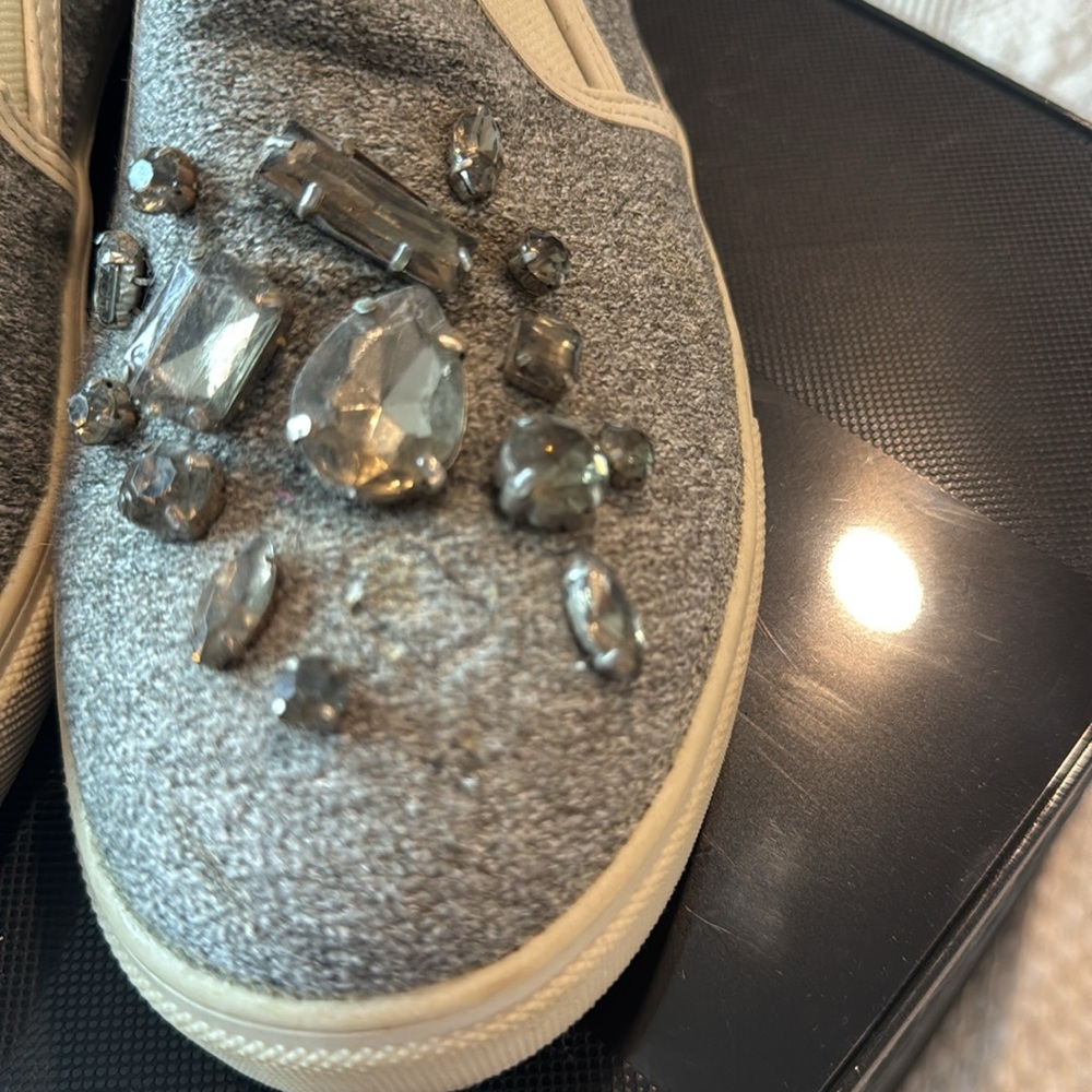 Mossimo Slides - Picture 2 of 7